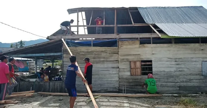 Tiga Rumah di Kolut Rusak Diterjang Angin Puting Beliung