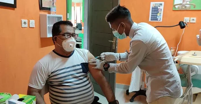 Pimpinan dan Staf Dishub Mubar Disuntik Vaksin Covid-19