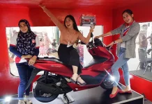 Unboxing di Lippo Plaza Kendari, All New Honda PCX160 Tampil Lebih Berkelas Unboxing di Lippo Plaza Kendari, All New Honda PCX160 Tampil Lebih Berkelas