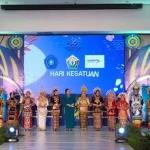 Para Istri Kepala Daerah di Sultra Ikuti Lomba Fashion Show Pakaian Adat Pengantin Para Istri Kepala Daerah di Sultra Ikuti Lomba Fashion Show Pakaian Adat Pengantin