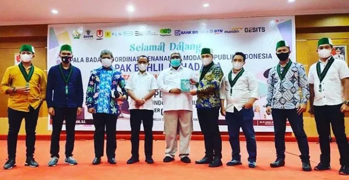 Buku Kader HMI Sultra Diluncurkan, Ini Pesan Ali Mazi