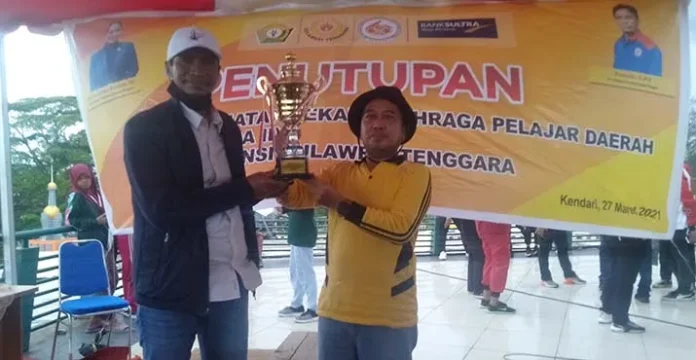 Kendari Raih Juara Umum POPDA II Provinsi Sultra