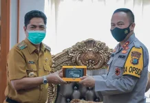 La Bakry ke Kapolda Minta Pengamanan Khusus untuk Pengembangan Aspal Buton La Bakry ke Kapolda Minta Pengamanan Khusus untuk Pengembangan Aspal Buton