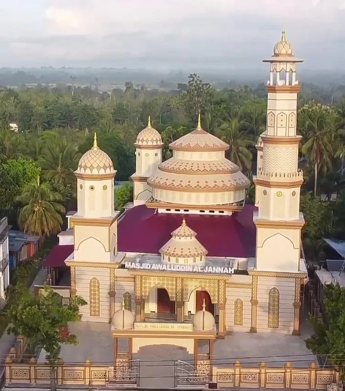 Megahnya Masjid Awaluddin Al Jannah Tongkuno, Mirip Hagia Sophia di Istanbul