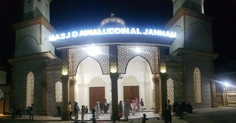 Kemegahan masjid Awaluddin Al Jannah di Kecamatan Tongkuno