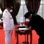 Ali Mazi Resmi Lantik Bupati Mubar dan Pj Bupati Konsel Ali Mazi Resmi Lantik Bupati Mubar dan Pj Bupati Konsel