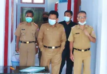 Bupati Butur Tekankan Kedisiplinan saat Sidak di Sejumlah OPD Bupati Butur Tekankan Kedisiplinan saat Sidak di Sejumlah OPD