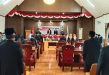 DPRD Gelar Rapat Paripurna Usulan Pemberhentian Bupati Wakatobi DPRD Gelar Rapat Paripurna Usulan Pemberhentian Bupati Wakatobi