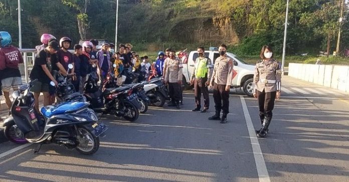 Bubarkan Balap Liar, Polres Kendari Amankan 17 Unit Motor