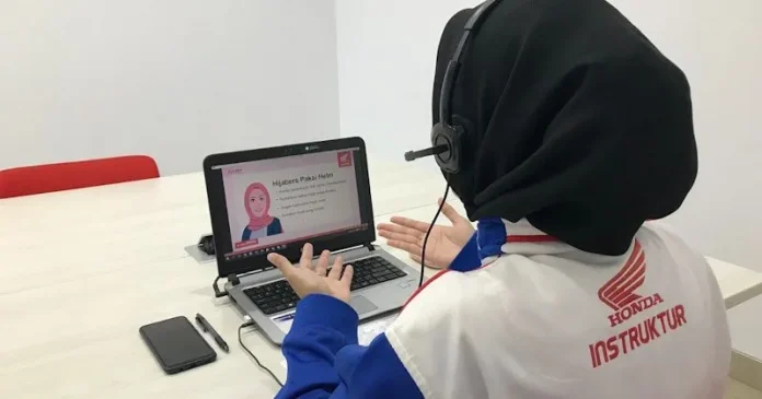 AHM Beri Edukasi Berkendara yang Aman bagi Perempuan