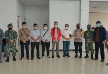Tiga Eks Sandera Abu Sayyaf Tiba di Kampung Halaman Wakatobi Tiga Eks Sandera Abu Sayyaf Tiba di Kampung Halaman Wakatobi