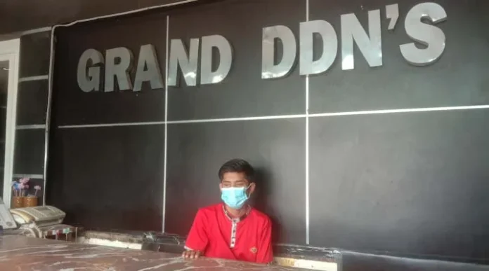 PSX_20210410_201430 Hotel DDNS Kendari