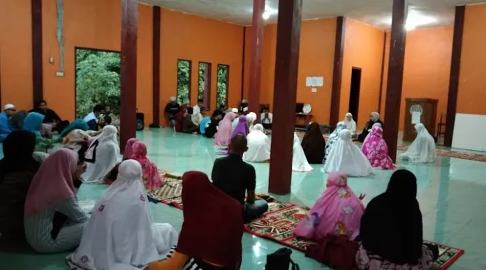 PBB Wakatobi Gelar Buka Bersama di Pondok Pesantren Babussalam