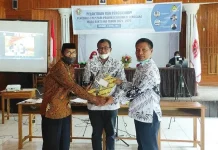 Kepala SMA Negeri 1 Kendari Resmi Dilantik Jadi Ketua YPLP PGRI Sultra Kepala SMA Negeri 1 Kendari Resmi Dilantik Jadi Ketua YPLP PGRI Sultra
