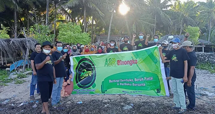ASR Wakatobi Gelar Aksi Bersih Pantai Binongko