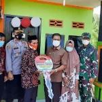 Dandim 1412 Kolaka Bersama Bupati Kolut Resmikan Bedah Rumah Korban Kebakaran Dandim 1412 Kolaka Bersama Bupati Kolut Resmikan Bedah Rumah Korban Kebakaran
