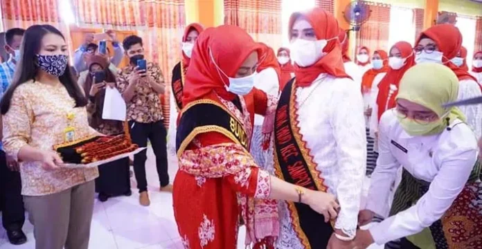 Ciptakan Generasi Emas, Bunda PAUD se-Kecamatan di Busel Dikukuhkan