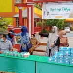 Dikmudora Peduli, Gerakan Berbagi Takjil Sejumlah Sekolah di Kendari Dikmudora Peduli, Gerakan Berbagi Takjil Sejumlah Sekolah di Kendari