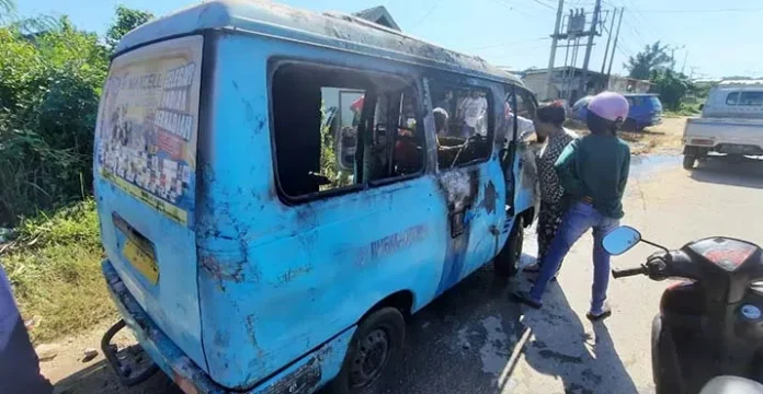 Korsleting di Karburator, Satu Unit Mobil Terbakar Usai Diisi BBM