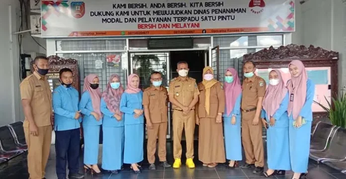 Perdana Bertugas, Wabup Konsel Kunjungi Beberapa Instansi