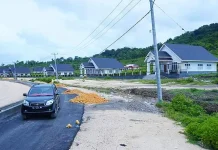 Jaringan Telekomunikasi Belum Menjangkau Kawasan Perkantoran Pemkab Busel Jaringan Telekomunikasi Belum Menjangkau Kawasan Perkantoran Pemkab Busel