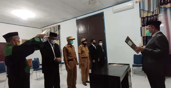 Pemkab Muna Barat Rotasi 9 Pejabat