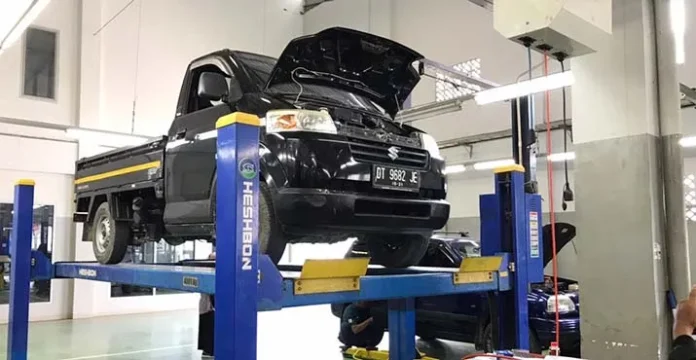 servicesuzukii Paket Service Mobil Suzuki di PT Megahputra Kendari Hanya Rp350 Ribu