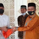 Alumni 97 Smansa Kendari Berbagi dengan Kaum Duafa Alumni 97 Smansa Kendari Berbagi dengan Kaum Duafa