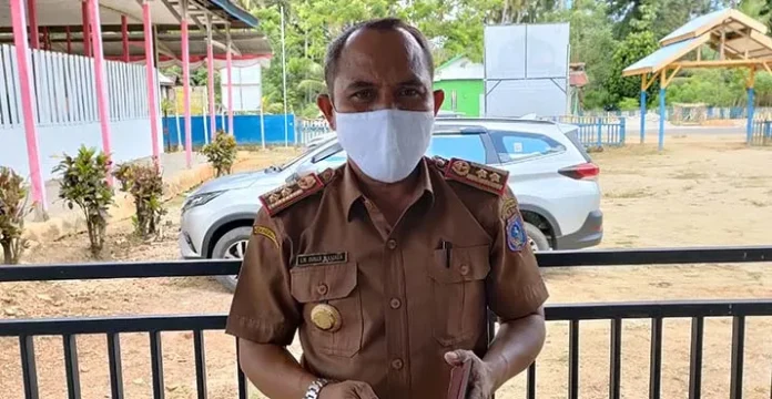 Kepala Dinas Kesehatan (Kadisnkes) Mubar, LM Ishar Masiala