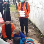 Mahasiswa STMIK Bina Bangsa Berbagi Takjil Mahasiswa STMIK Bina Bangsa Berbagi Takjil