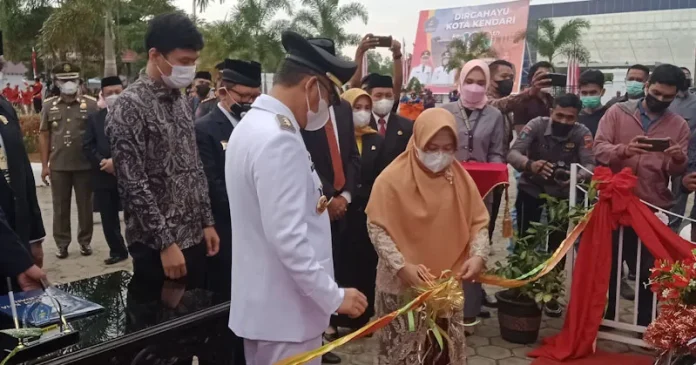 Pemkot Kendari Siap Jadikan Mobil Listrik Kendaraan Operasional