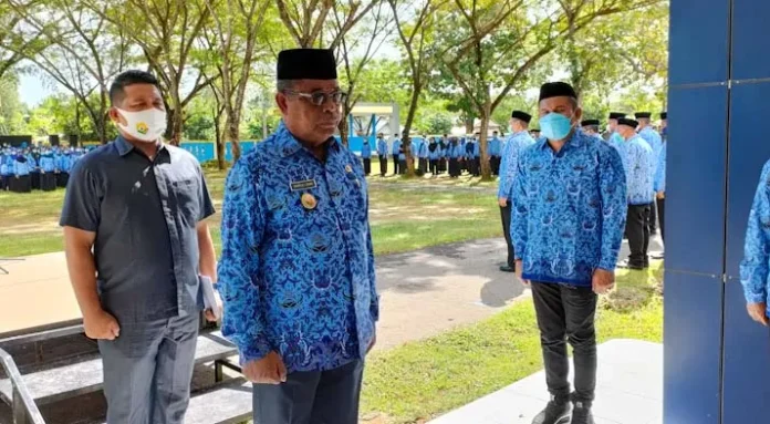 Bupati Muna Barat (Mubar) Achmad Lamani