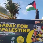 Masyarakat Kendari Gelar Aksi Peduli Palestina Masyarakat Kendari Gelar Aksi Peduli Palestina