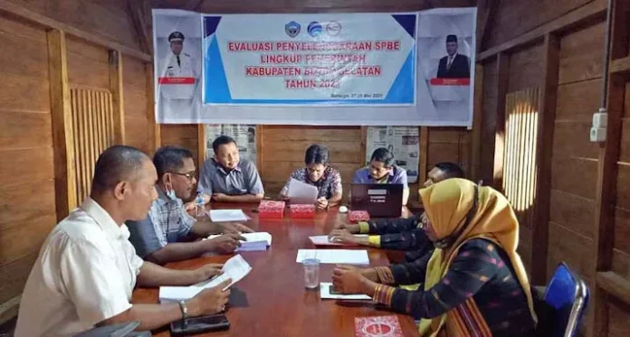 Pemkab Busel Tingkatkan Penyelenggaraan Sistem Pemerintahan Berbasis Elektronik