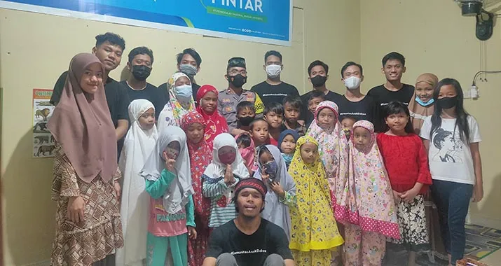 Komunitas Anak Dakwah, Wadah Bagi Anak Putus Sekolah di Kendari Belajar Membaca dan Menulis
