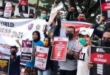 Hari Kebebasan Pers Dunia, Jurnalis Kendari Refleksikan Kasus Kekerasan Hari Kebebasan Pers Dunia, Jurnalis Kendari Refleksikan Kasus Kekerasan