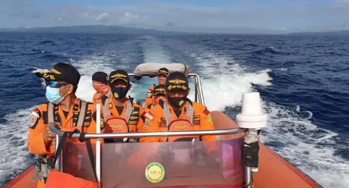 PSX_20210603_230059 Sempat Hilang, Dua Nelayan Asal Konkep Ditemukan Selamat