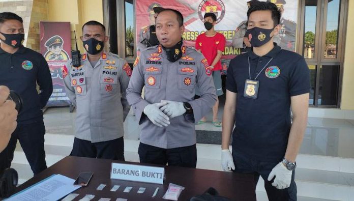 Diupah Rp200 Ribu per Paket, Pemuda di Kendari Jadi Pengedar Sabu