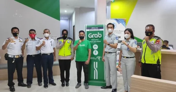 Jasa Raharja Berikan Pemeriksaan Kesehatan Gratis untuk Ojol di Kendari