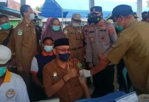 Kunjungi Vaksinasi Massal di Konawe, Kapolda Sultra: Jangan Takut Divaksin Kunjungi Vaksinasi Massal di Konawe, Kapolda Sultra: Jangan Takut Divaksin