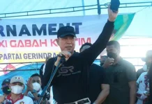 Relawan ASR Bergerak di Bombana Hingga Wakatobi Sosialisasikan Andi Sumangerukka Bupati Koltim Ajak Masyarakat Bersatu Membangun Sultra Bersama ASR