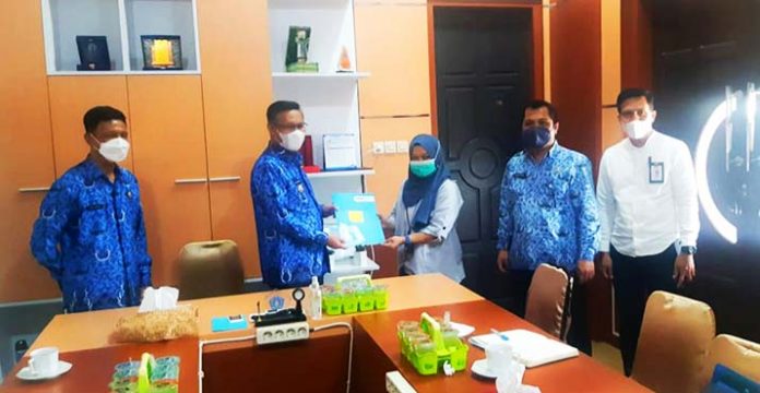 Kementerian PUPR Serahkan 20 Unit Rumah Khusus ke Pemkot Kendari