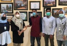 BPJamsostek Sultra Serahkan Tangan Palsu kepada Pekerja yang Cacat Anatomis BPJamsostek Sultra Serahkan Tangan Palsu kepada Pekerja yang Cacat Anatomis