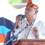 Bupati Busel Hadiri Acara Adat Masyarakat Desa Bola Bupati Busel Hadiri Acara Adat Masyarakat Desa Bola