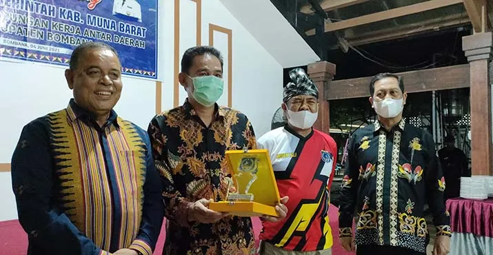Naik Motor Trail, Pemkab Mubar Kunker antar Daerah di Bombana
