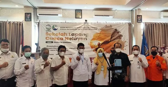 Stasiun Meteorologi Maritim Kendari Gelar Sekolah Cuaca untuk Nelayan
