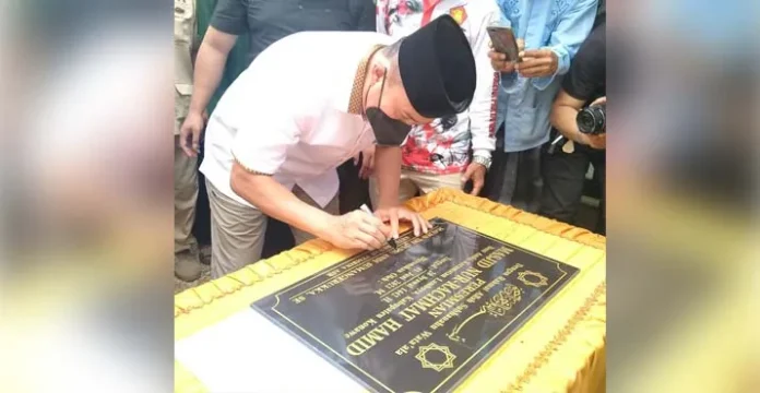 peresmianmasjidandi Andi Sumangerukka Ajak Masyarakat Konawe Makmurkan Masjid