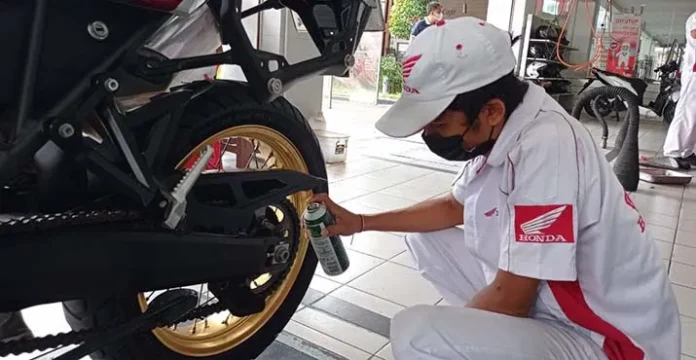 Penting Buat Bikers, Begini Cara Rawat Rantai Roda Sepeda Motor