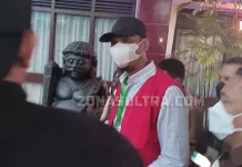 Mantan Kabid Minerba Dinas ESDM Sultra Resmi Ditahan Jaksa Mantan Kabid Minerba Dinas ESDM Sultra Resmi Ditahan Jaksa