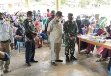 Bupati Mubar Apresiasi Antusiasme Warga yang Ikut Vaksinasi Massal Bupati Mubar Target 4.000 Warganya Disuntik Vaksin dalam Kegiatan Vaksinasi Massal